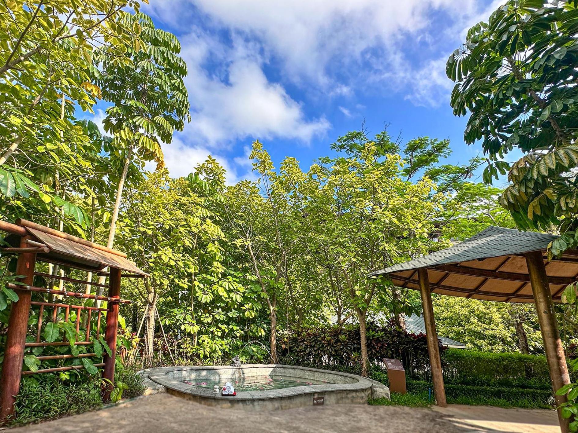 ホテル Doubletree By Hilton Lingshui Hot Spring エクステリア 写真
